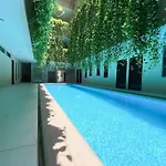 Beauty Suite W Gym Sauna Pool Close 5Th Ave &Beach