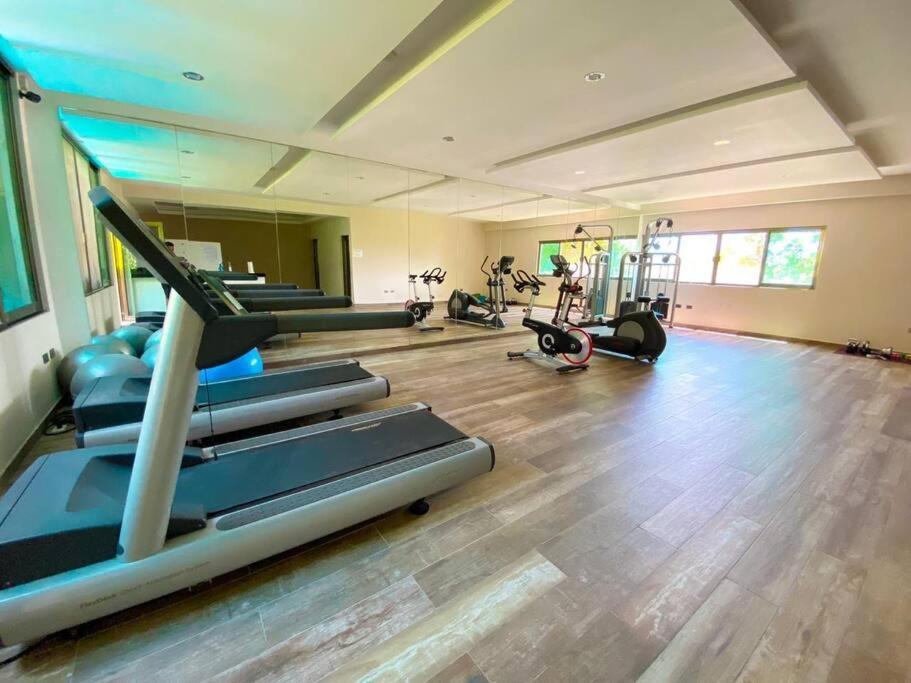 Beauty W Gym Sauna Pool Close 5th Ave &beach Apartamento